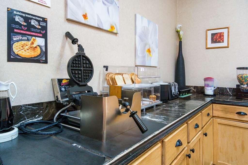 Econo Lodge Inn & Suites Sweetwater I-20 Экстерьер фото