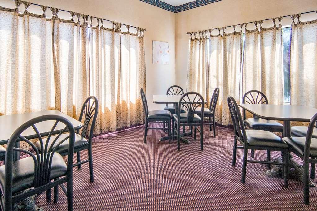 Econo Lodge Inn & Suites Sweetwater I-20 Экстерьер фото