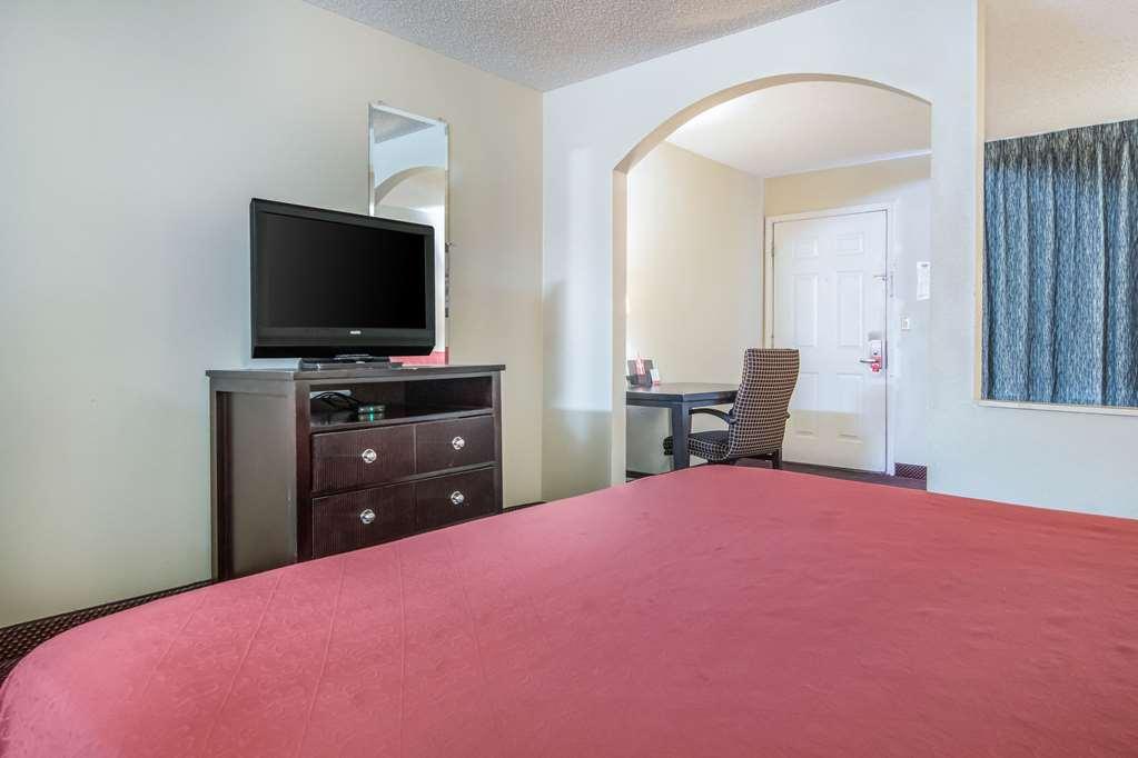 Econo Lodge Inn & Suites Sweetwater I-20 Номер фото