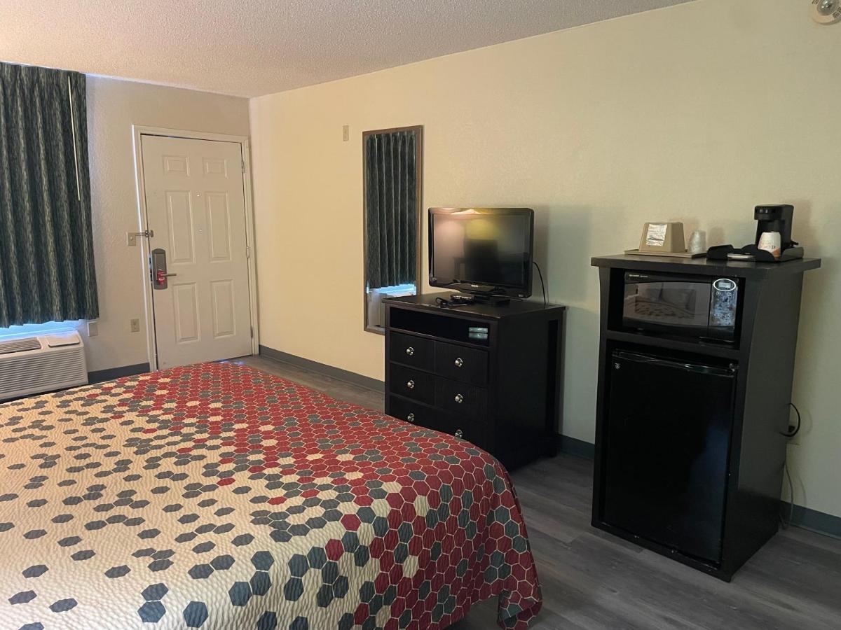 Econo Lodge Inn & Suites Sweetwater I-20 Экстерьер фото