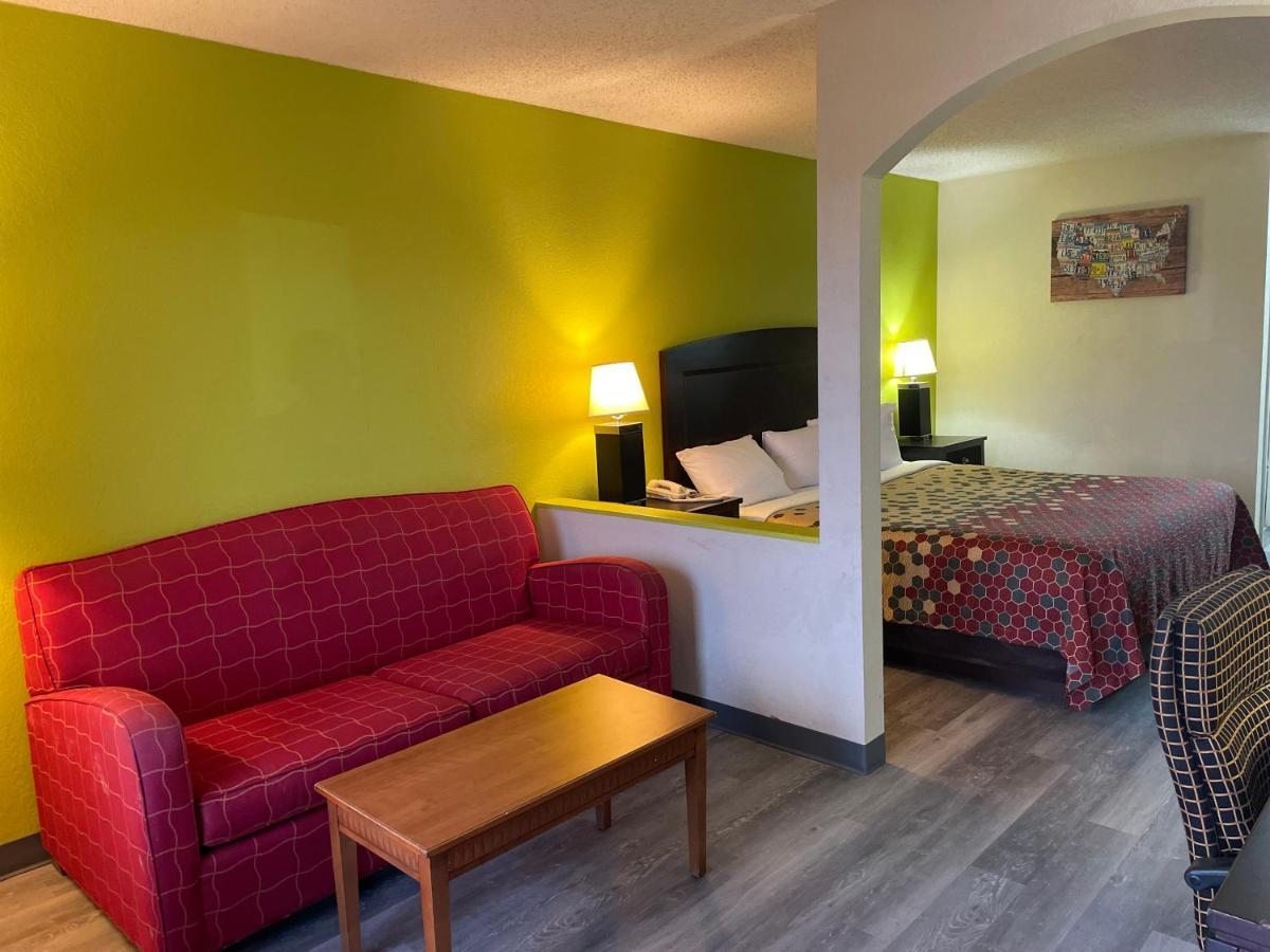 Econo Lodge Inn & Suites Sweetwater I-20 Экстерьер фото