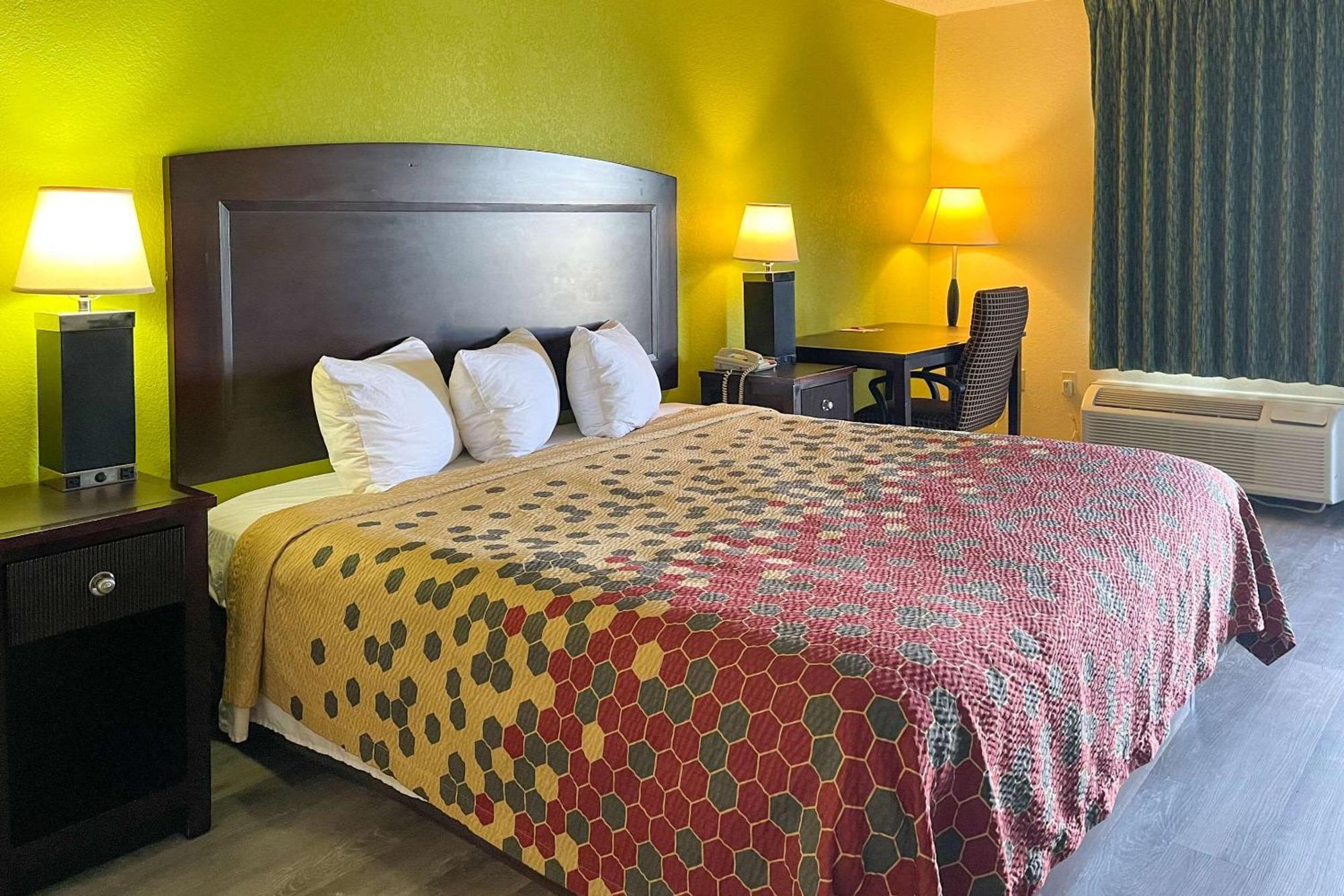 Econo Lodge Inn & Suites Sweetwater I-20 Экстерьер фото
