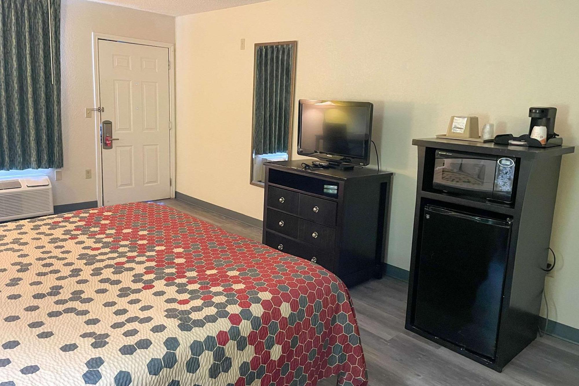 Econo Lodge Inn & Suites Sweetwater I-20 Экстерьер фото