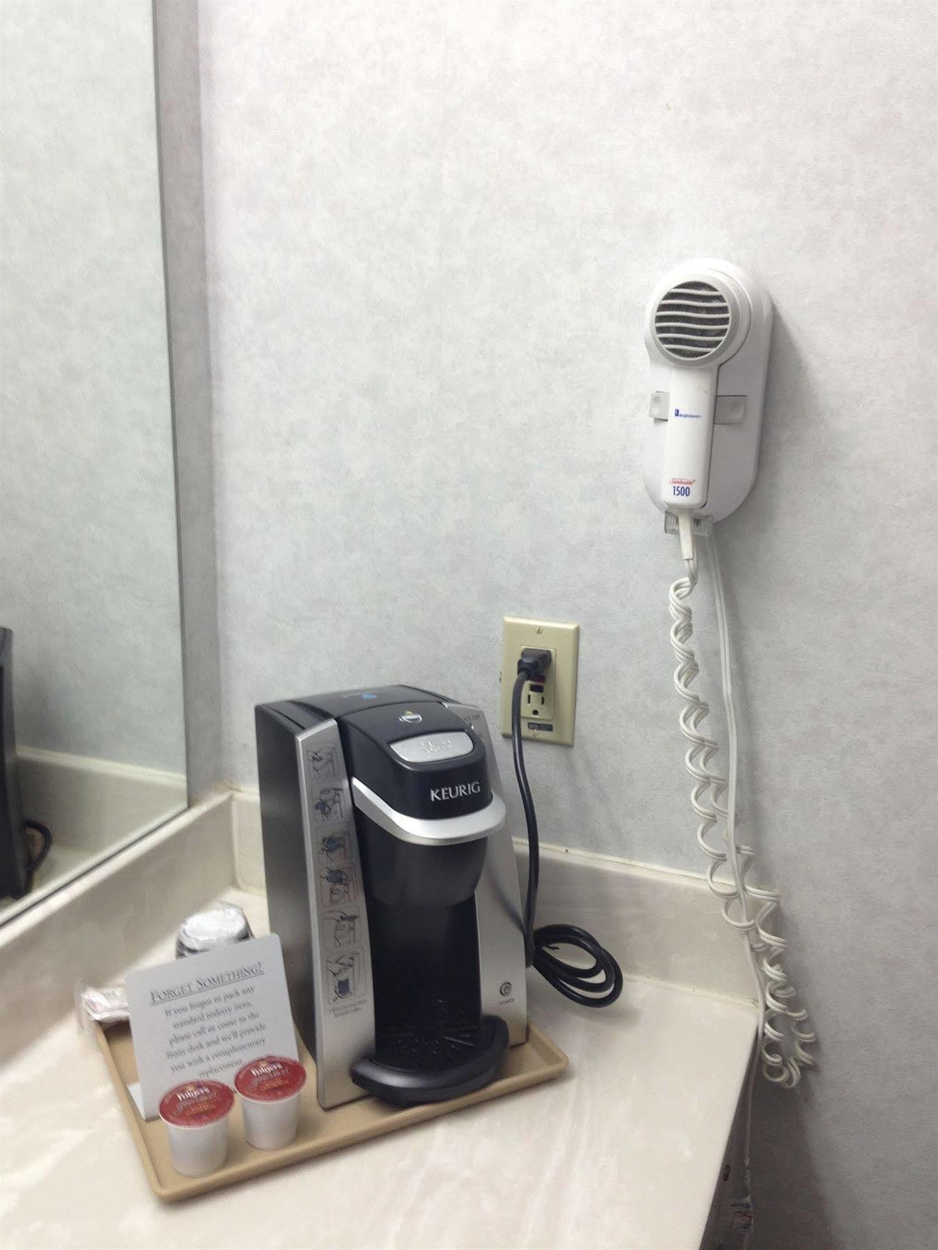 Econo Lodge Inn & Suites Sweetwater I-20 Экстерьер фото